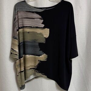 LIKE NEW, Clara Sun Woo abstract print short tunic style top. Size M.